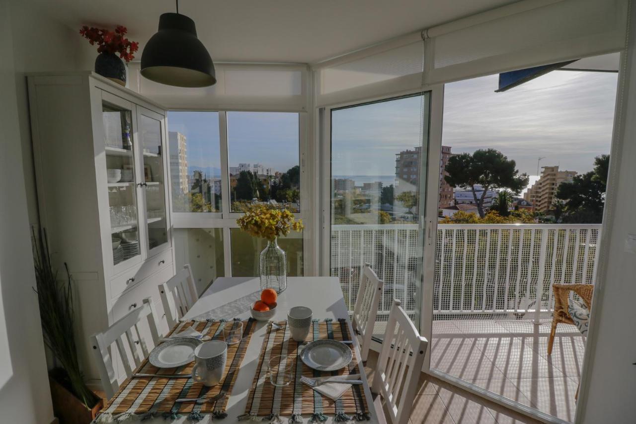 Lejlighed New, Sunny, Near The With Sea Views Benalmádena