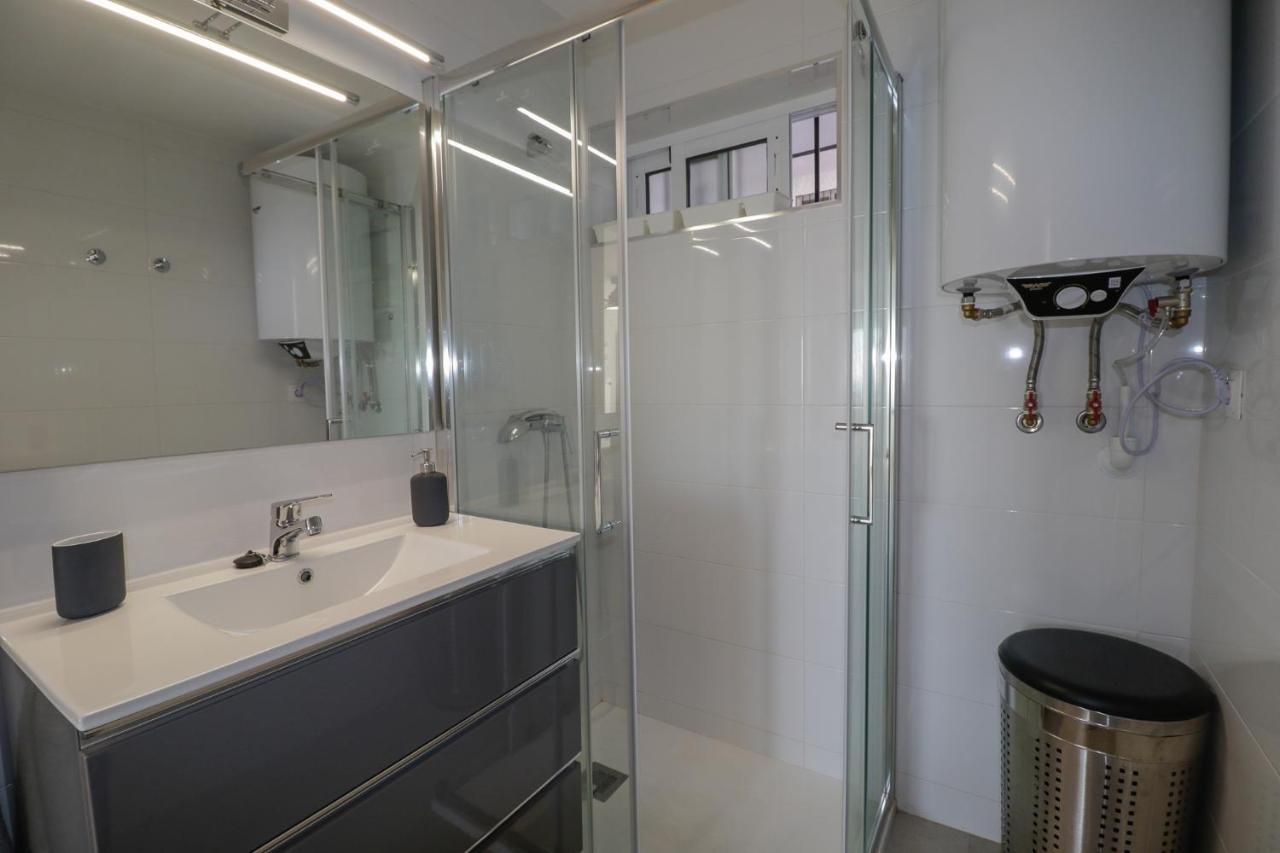 New, Sunny, Near The With Sea Views Lejlighed Benalmádena