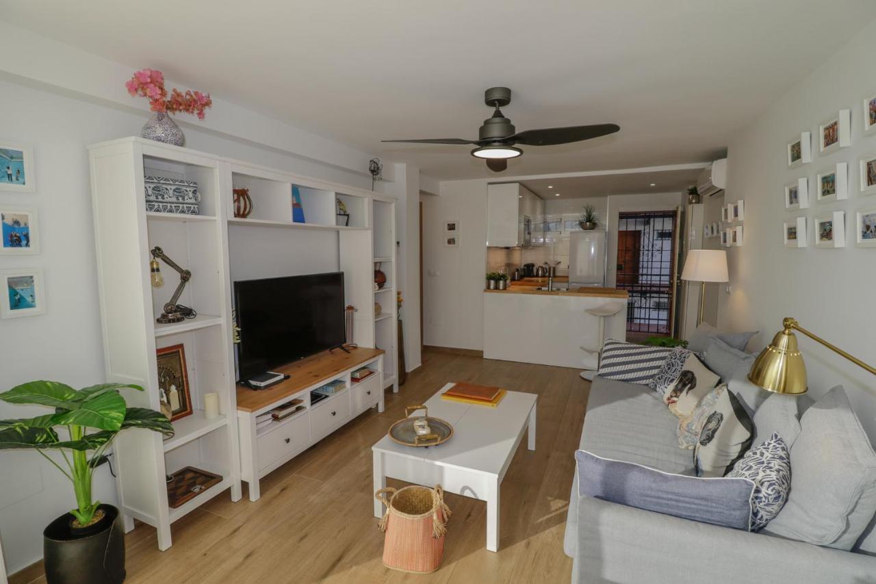 New, Sunny, Near The With Sea Views Appartement *
